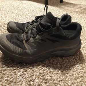 Salomon Contagrip Outline Hiking Shoes